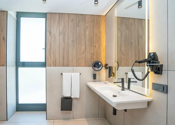 Romatem Move Accessible Hotel 4*